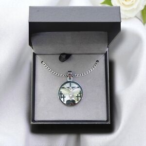 (NWT) Steel Nation® Stainless Steel Crucifix & Prayer Medallion Pendant Necklace